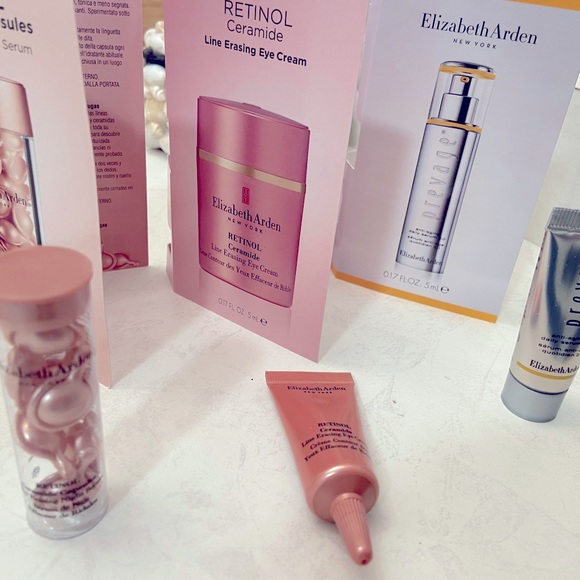 🆕 Elizabeth Arden Anti-Aging Skincare Minis (Set of 3) - Picture 4 of 5